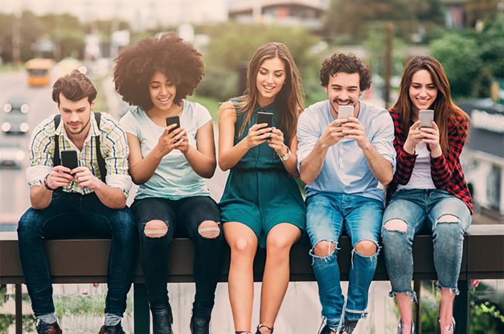 Friends sitting together, exploring content on their phones